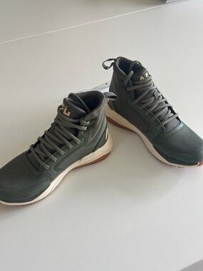 APL Olive Green High-Top Athletic Sneakers / Defender hiking boots